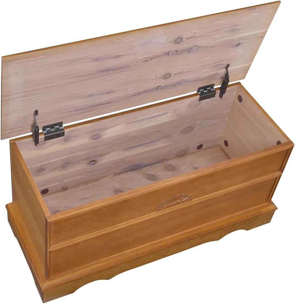 Cedar Chest G772136