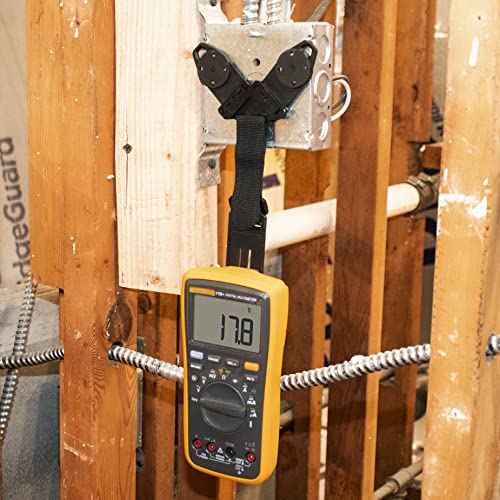 2 Straps, 2 Clips and Magnetic Hanger S5056