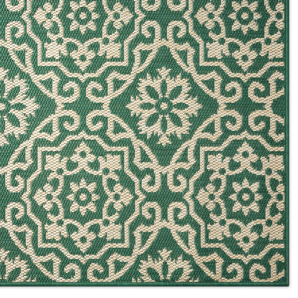 Green/Beige Geometric Indoor/Outdoor Area Rug, 5'2"x7'2" W794