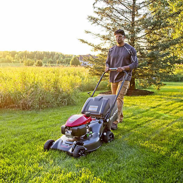 21 Walk Behind Mower I15415