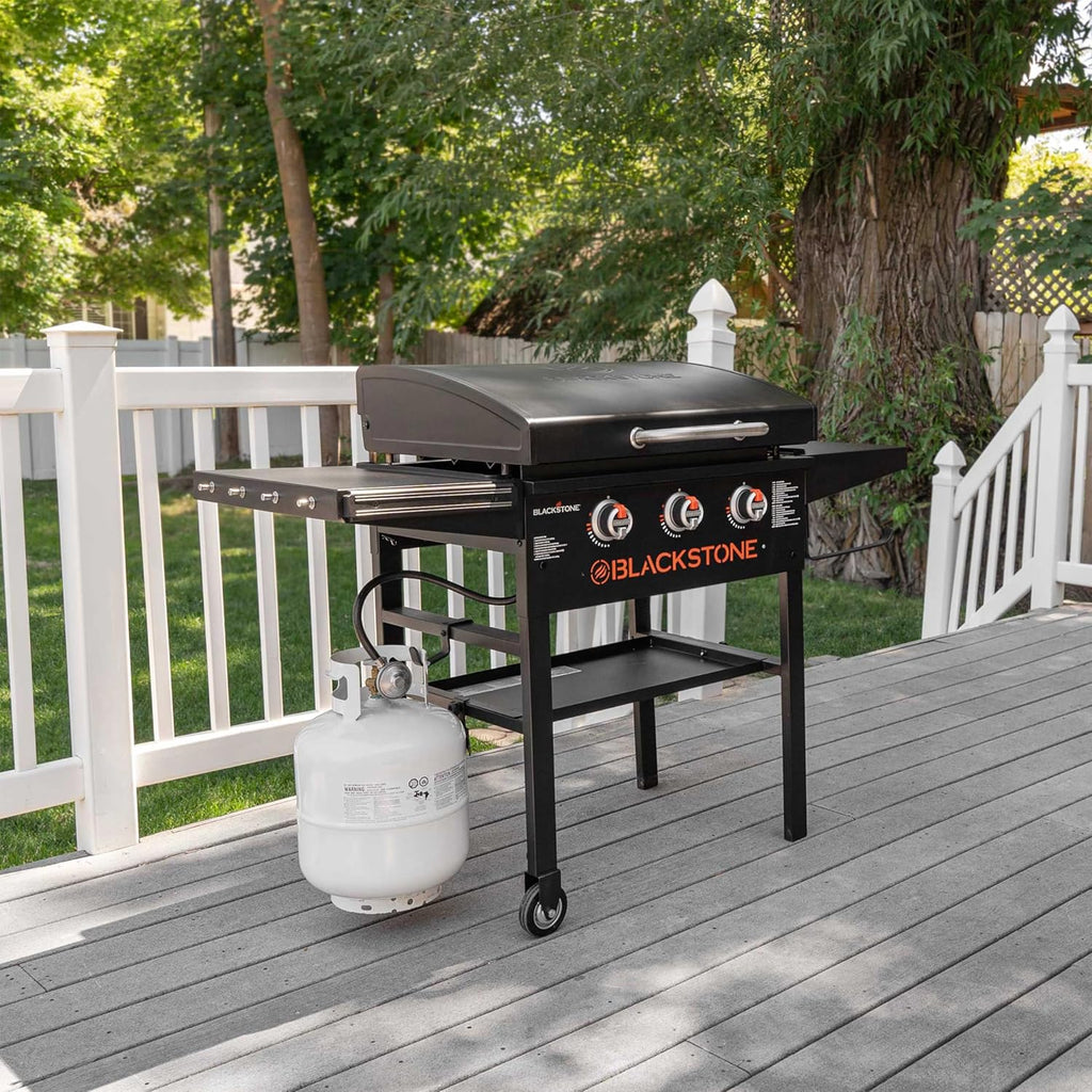 28 Inch Blackstone Griddle with Hood 3-Burner Outdoor Flat Top Grill B77110