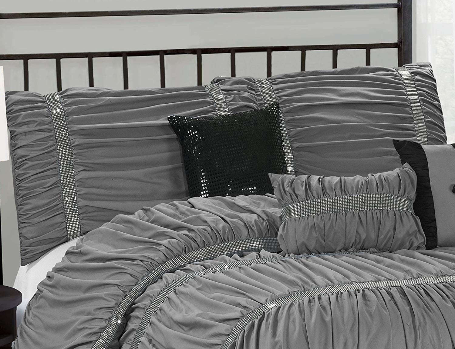 250 Thread Count 7 Piece Queen Comforter Set C2936