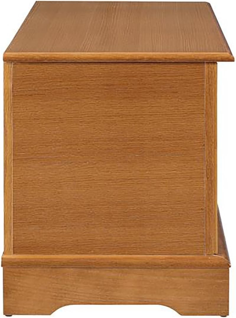 Cedar Chest G772136