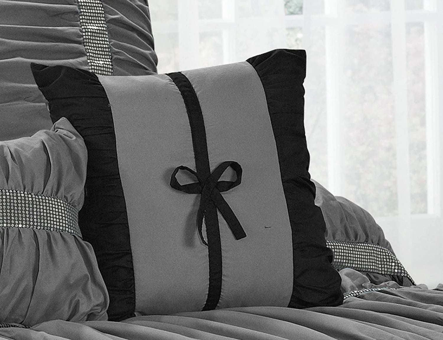 250 Thread Count 7 Piece Queen Comforter Set C2936