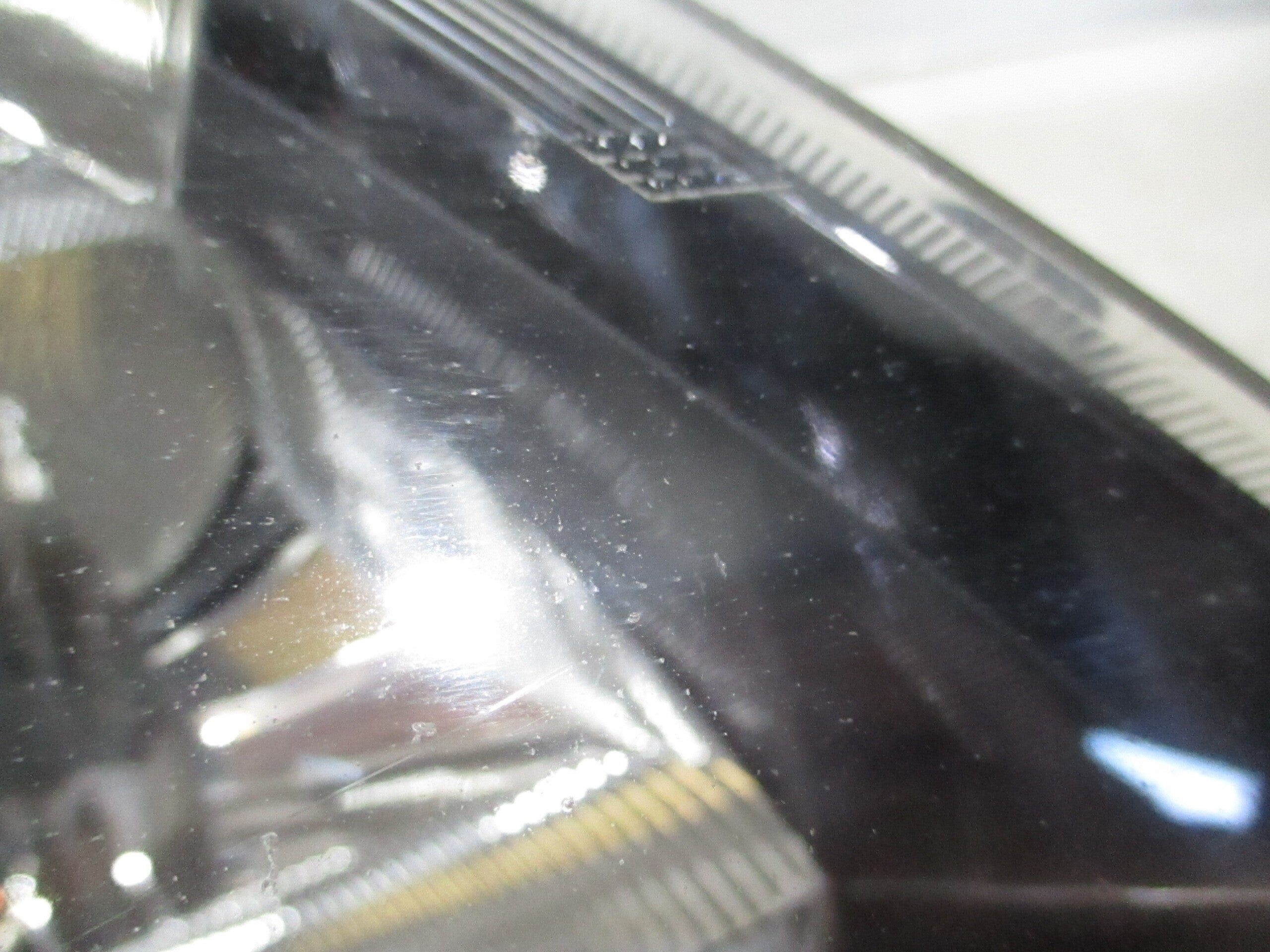 Pre-Owned 2014-2016 Subaru Forester Passenger RH Head Light Lamp U675692