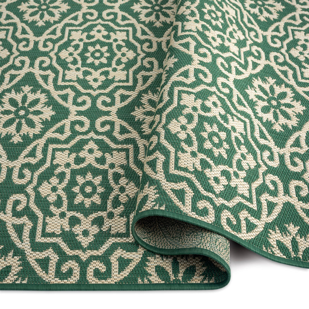 Green/Beige Geometric Indoor/Outdoor Area Rug, 5'2"x7'2" W794
