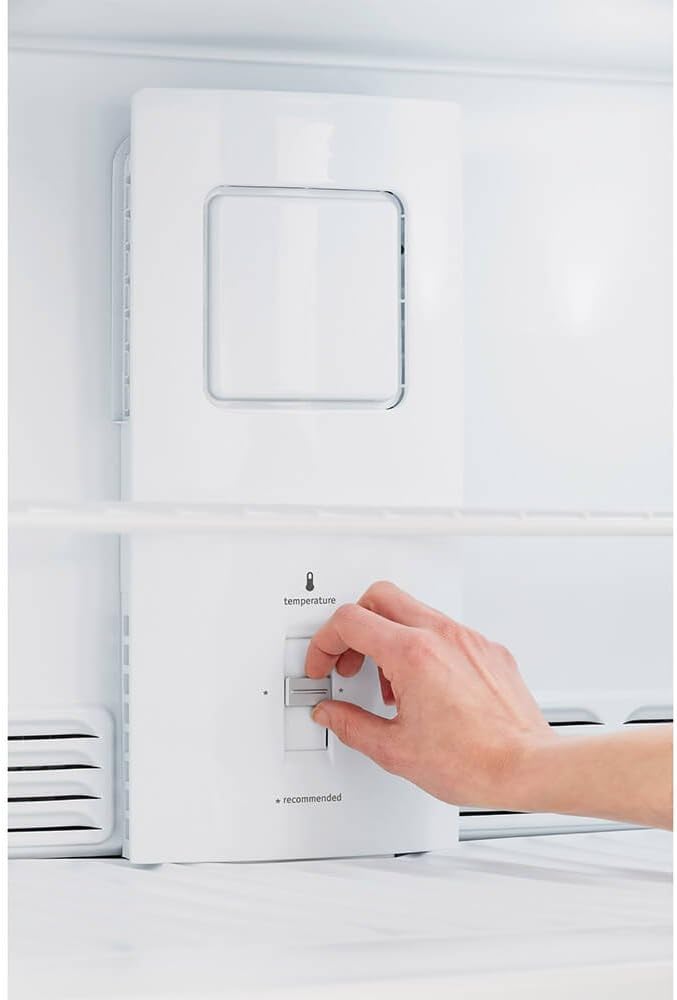 30 Inch Freestanding Top Freezer Refrigerator with 20.4 cu. ft. Total Capacity R608145