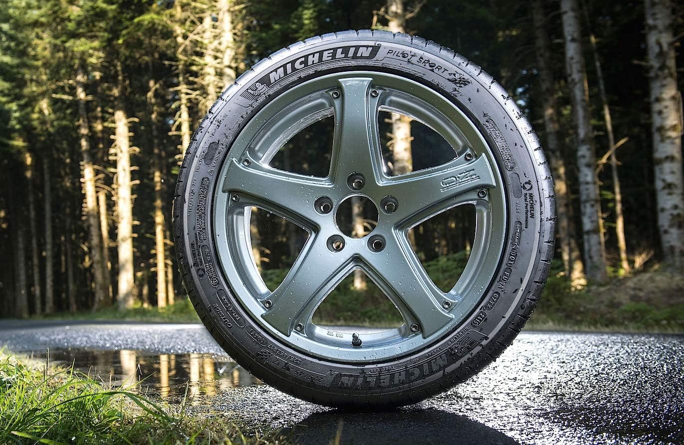 225/45R18/XL 95Y Summer Radial Car Tire Y325