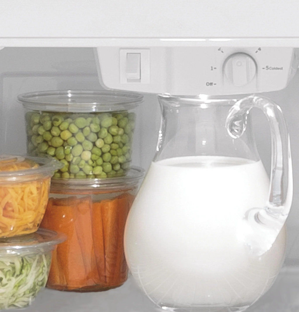 17.5 Cu. Ft. Top Freezer Refrigerator L39727