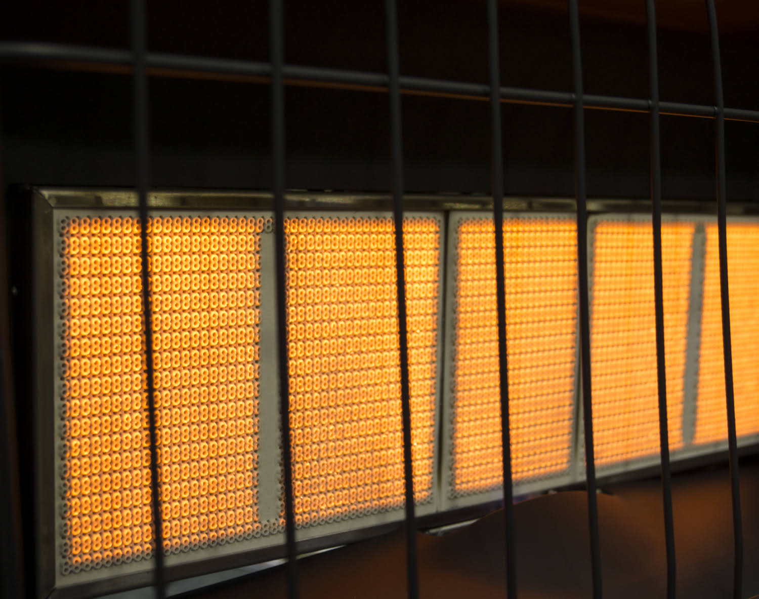 30,000 BTU Natural Gas Vent Free Infrared Wall Heater G8415
