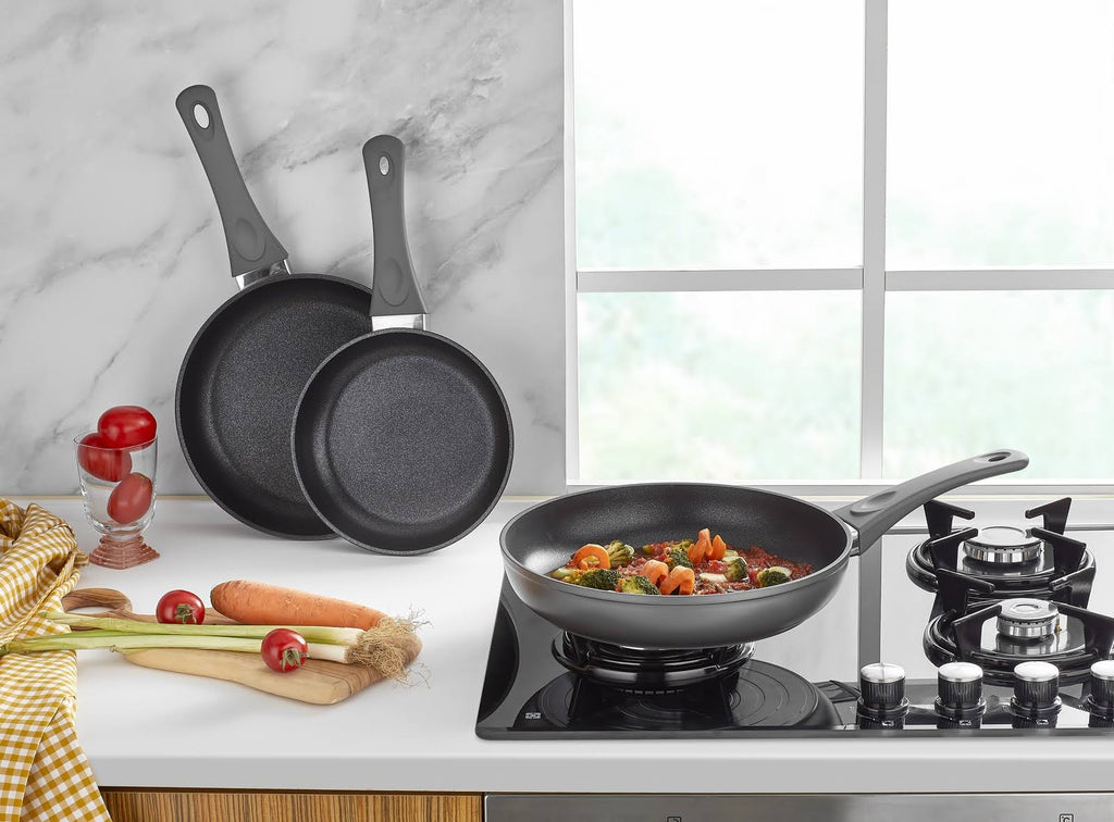 Titanium Nonstick 8-Inch 9.5-Inch 11-Inch Fry Pan Set 4mm Forged Alum N551